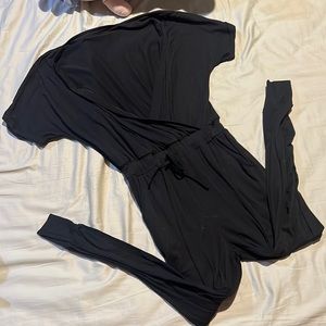 Black jumpsuit - no flaws